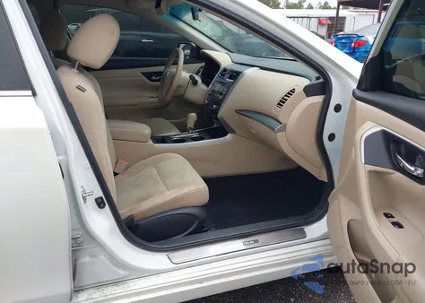 2015 Nissan Altima 2.5 Sv from USA, damaged, VIN 1N4AL3AP2FC579076